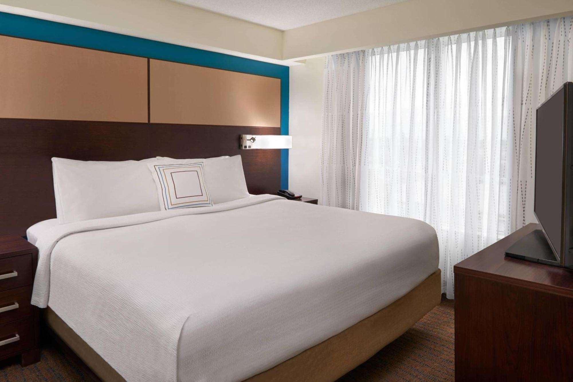 Residence Inn By Marriott Toronto Airport Bagian luar foto